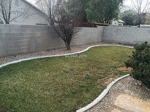 4th image of 8029 Sweet Clover Ct