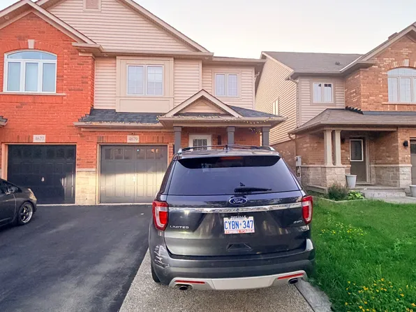 4679 Thomas Alton Blvd, Burlington, ON L7M 0J7