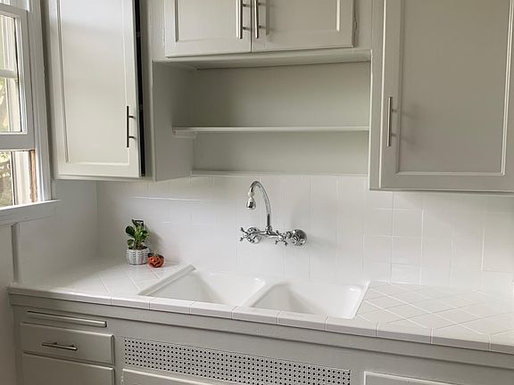 5th image of 430 E Freeland St #3