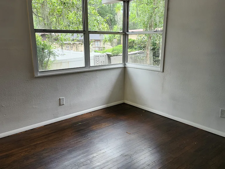 7135 Oakwood Dr — Photo 9