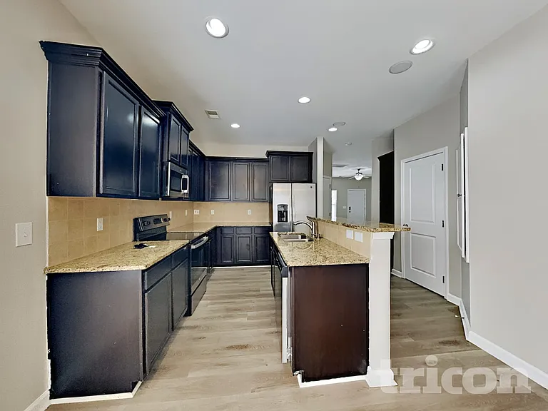 441 Laurel Leaf Dr — Photo 6