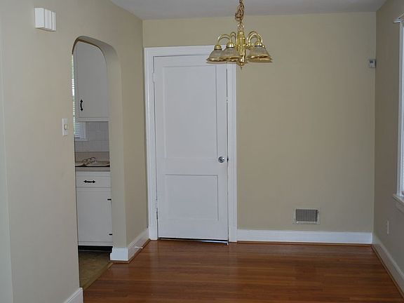 4th image of 3802 Ronnie Ave