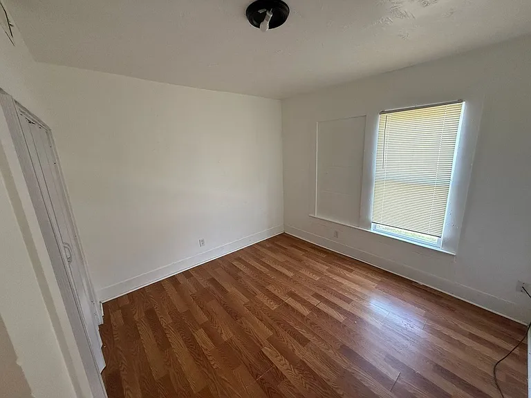 2500 Orange St — Photo 6