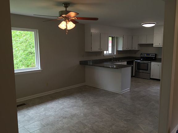 2nd image of 4646 Sable Dr