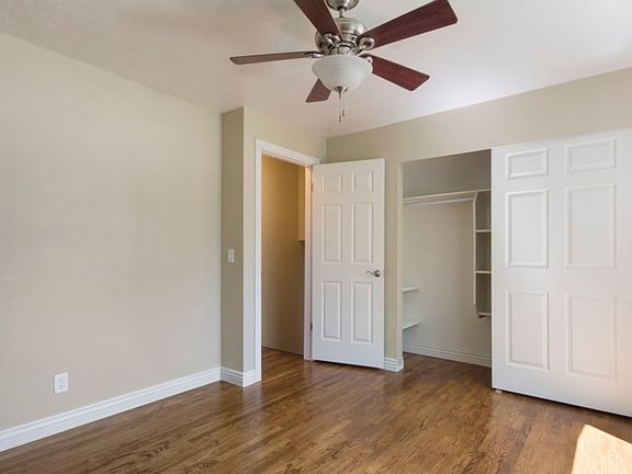 4th image of 10318 S Peony Way