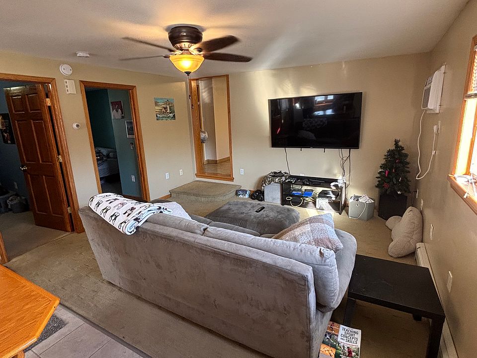 1st image of 69 1/2 E King St