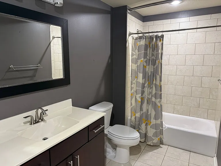 12 Enclave — Photo 24