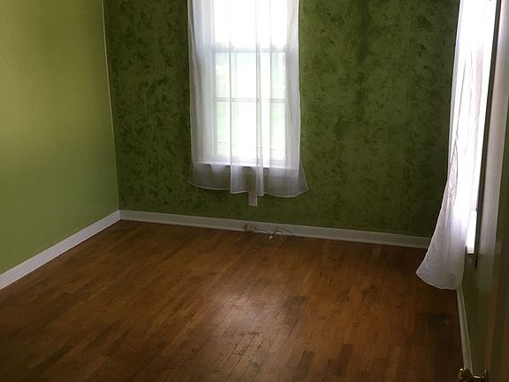 5th image of 725 S 16th St