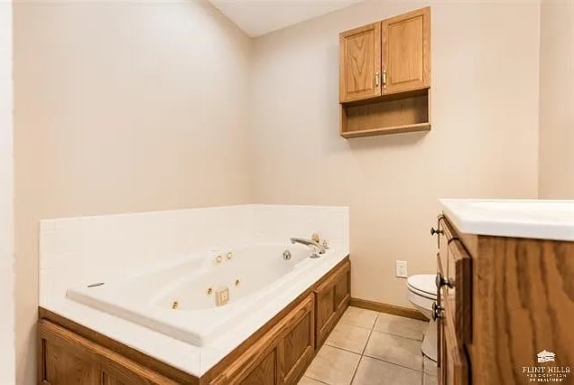 4193 Taneil Dr — Photo 11