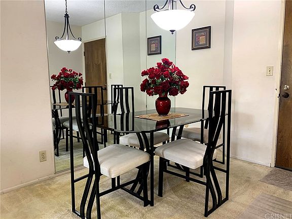 3rd image of 22100 Burbank Blvd Unit 202A