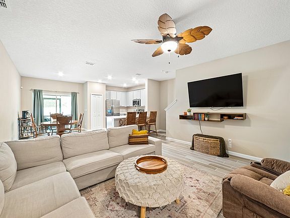 4th image of 2593 Sandy Dune Dr #1