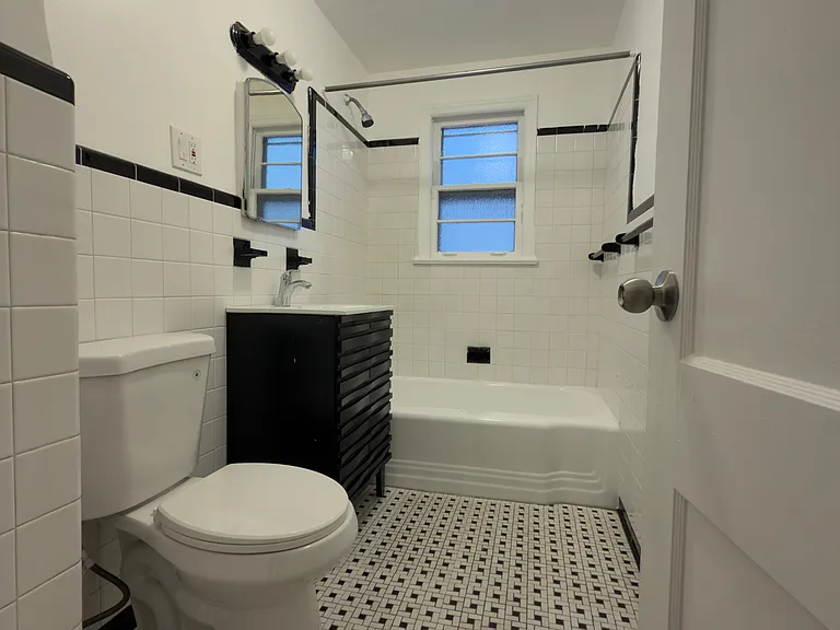 11 Albert Pl #1 — Photo 6
