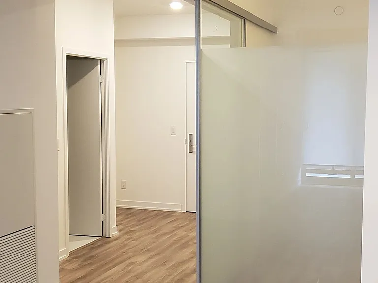 20 Edward St #707 — Photo 4