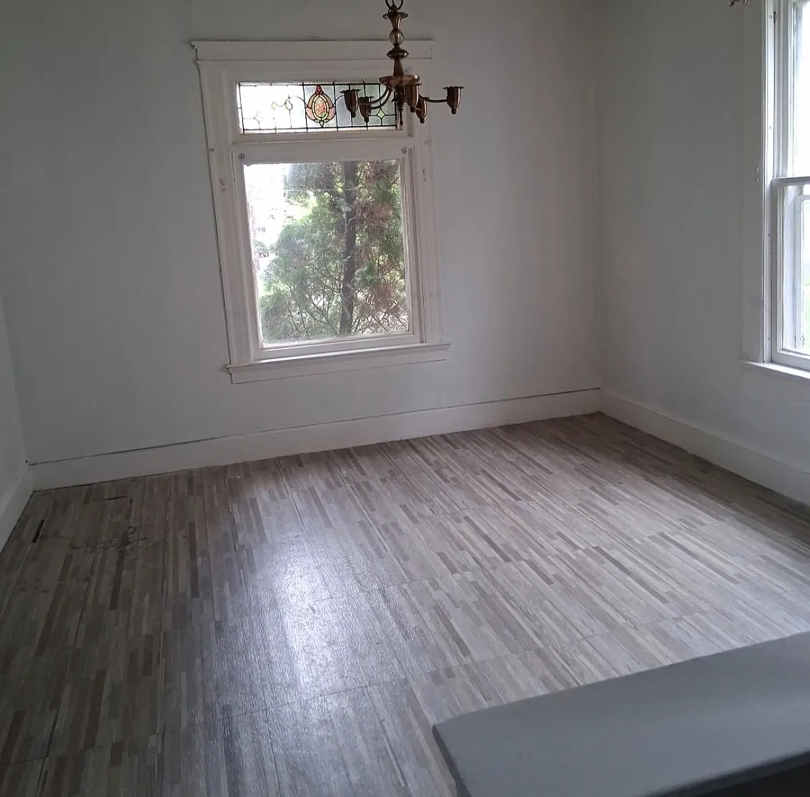 5 bed, 1825 sqft, $2,000 — Photo 2