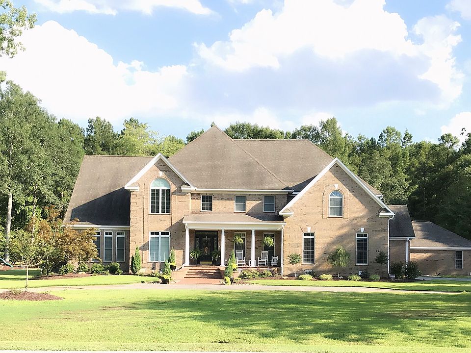 1st image of 924 White Horse Dr