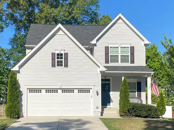 124 Brooke Village Dr, Fredericksburg, VA 22405