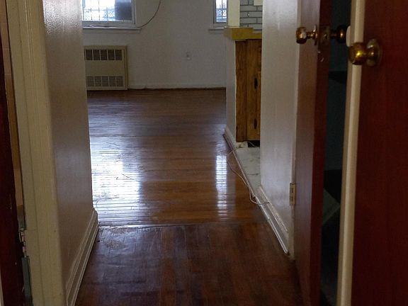 5th image of 724 E 79th St Floor 2