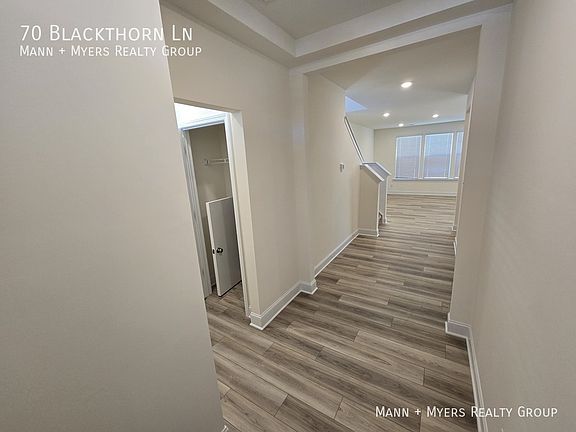 4th image of 70 Blackthorn Ln