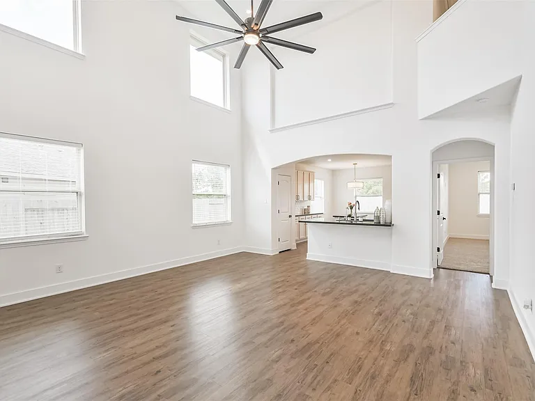 15203 Lake Powell Dr — Photo 4