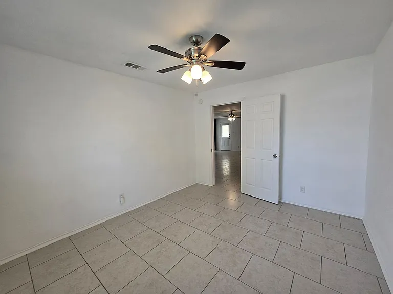 3906 Kevin Shaw Dr — Photo 21