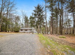 278 Doolan Rd, Dingmans Ferry, PA 18328