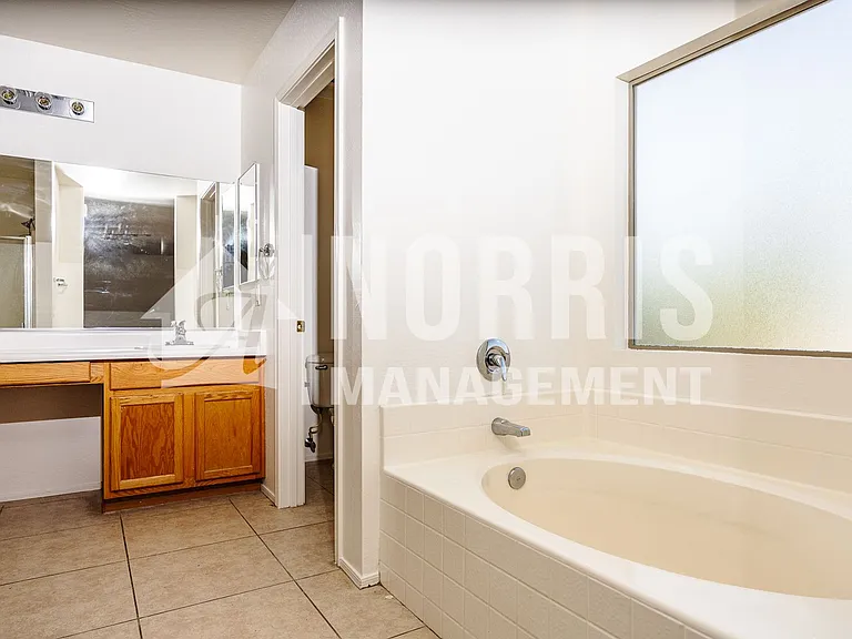 1632 E Cardinal Dr — Photo 34