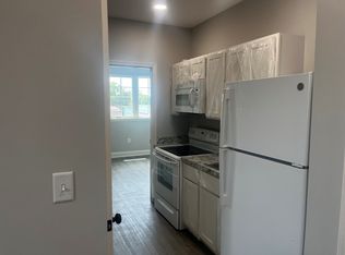 1 Eastern Blvd #1, Essex, MD 21221