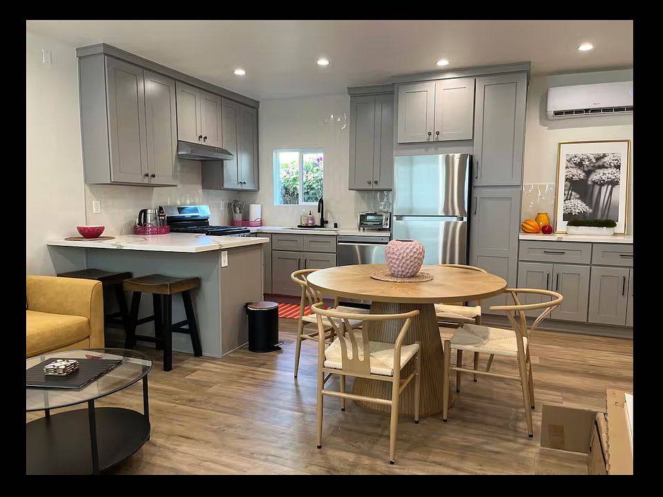 1st image of 4291 Tujunga Ave #1/4