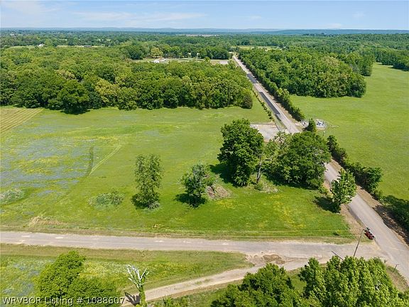 2nd image of Feather Hill Rd
