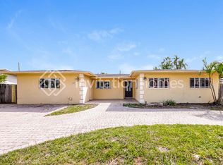 623 W 63rd Dr, Hialeah, FL 33012
