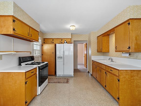 5th image of 2630 Glendale Blvd