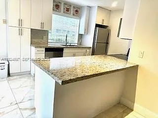 1542 Springside Dr — Photo 10