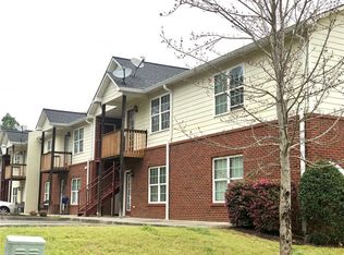 319 Waterford Dr, Calhoun, GA 30701