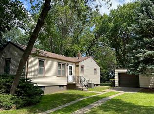 3406 S Lakeport St, Sioux City, IA 51106