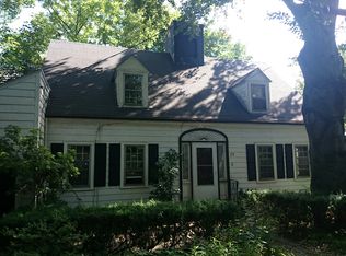 25 Weybridge Ln, Brookline, MA 02445