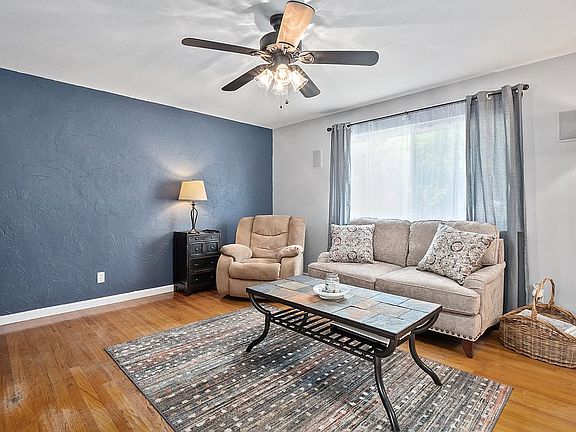 2nd image of 12028 Glenpark Dr
