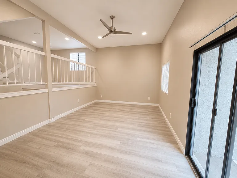 Family Room (Unfurnished)