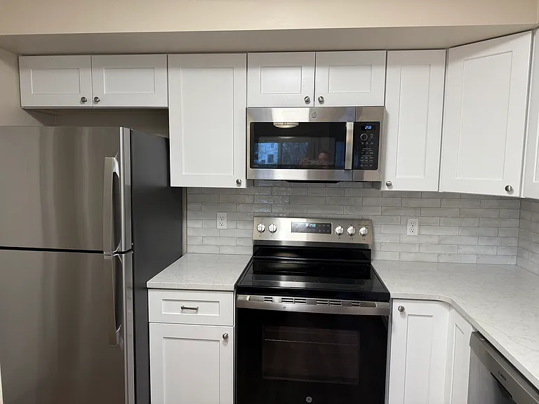1390 Cedarwood Dr #D1 — Photo 3