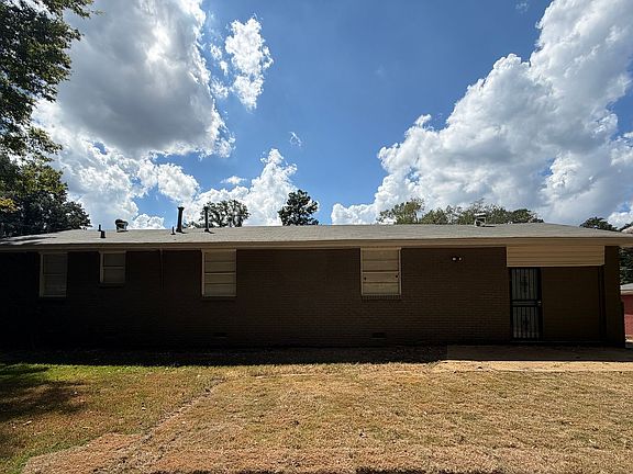 2nd image of 3976 Plymouth Ave