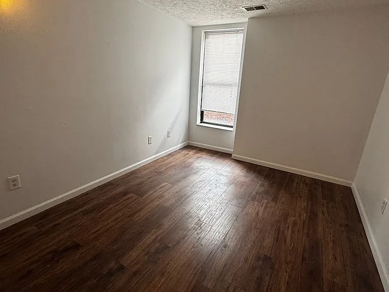 205 South Millvale Avenue — Photo 17