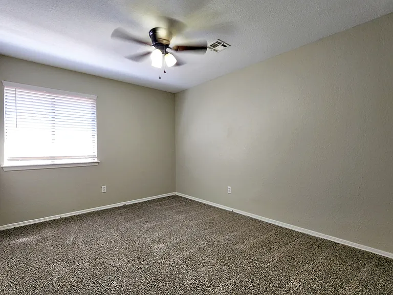 11703 Lorene Ave — Photo 15