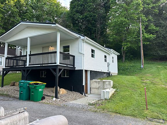 2nd image of 206 Zenith Rd