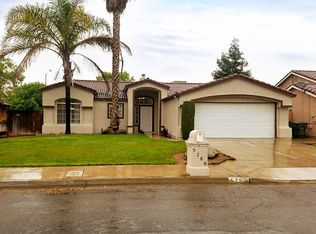 5786 W Oak Ave, Fresno, CA 93722
