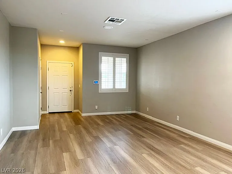 8102 Lake Chippewa St — Photo 5