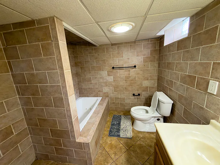21233 Fairview Dr — Photo 38