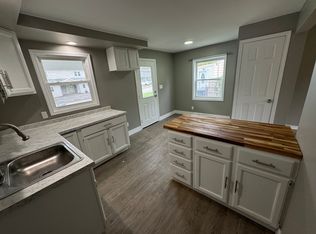 286 Ridgewood Cir, Buffalo, NY 14218