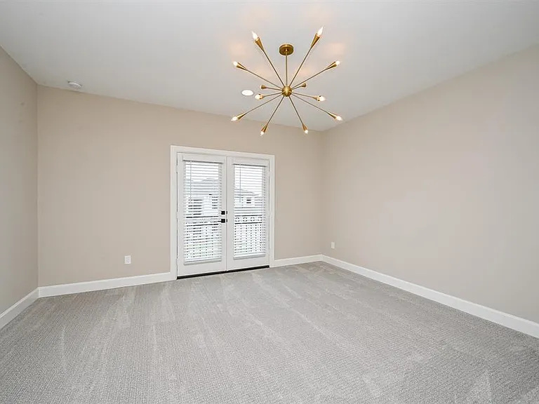 22310 Understory Ct — Photo 31