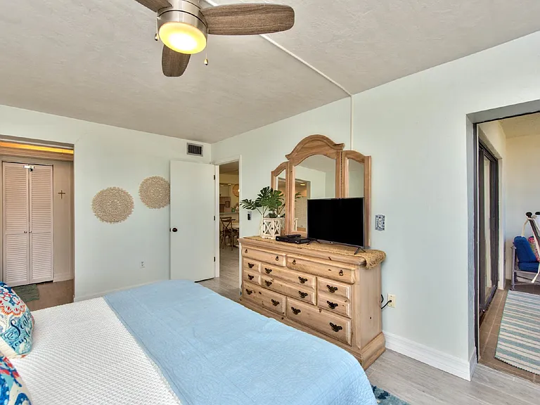 7500 Estero Blvd #202 — Photo 17