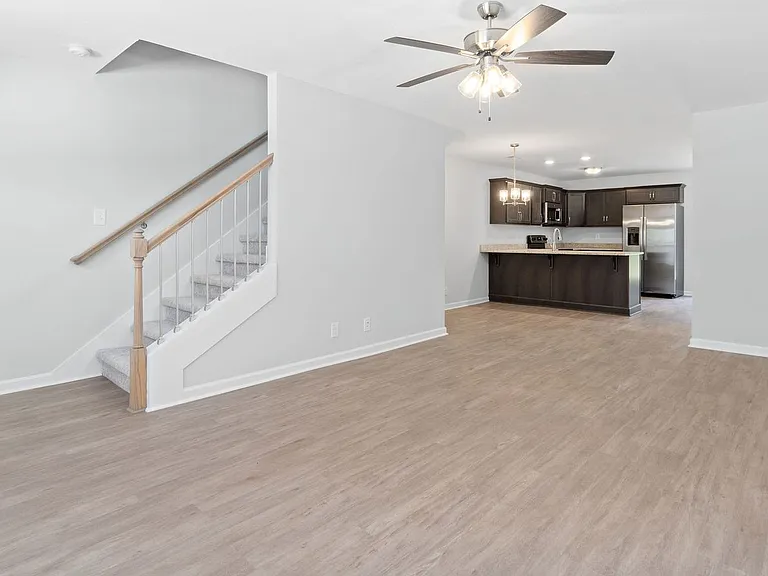 2299 Raleigh Ct #B — Photo 7