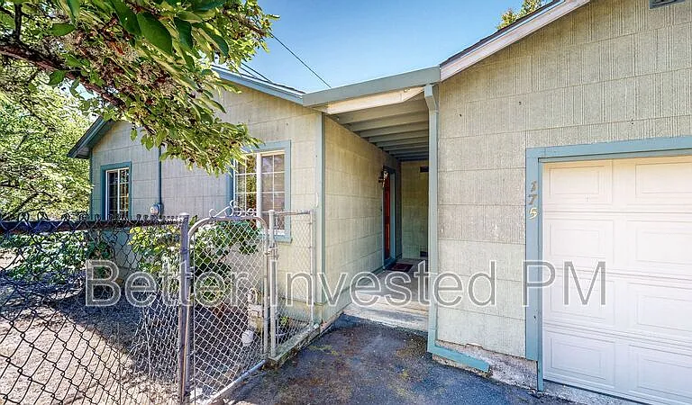 175 Giorno Ave — Photo 37